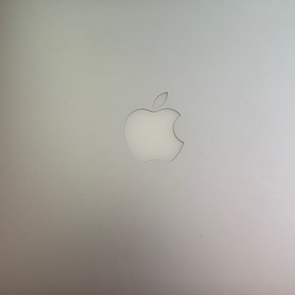 MacBook Pro 💻 - Picture 3 of 10